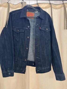 Levi's Dark Indigo Denim Jacket - Classic Trucker Style